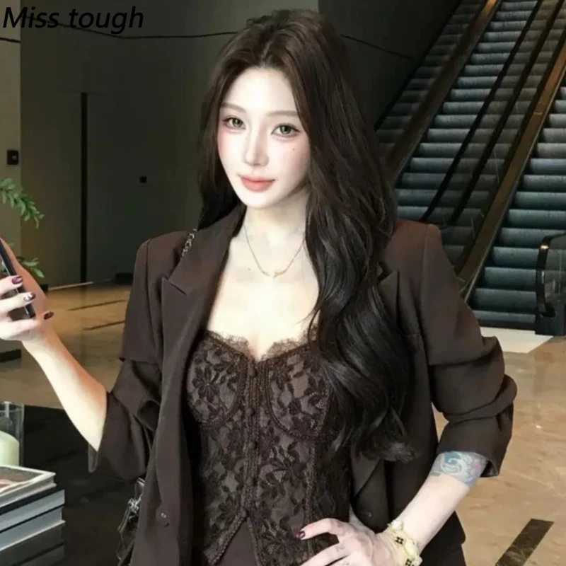 طقم أنيق من ثلاث قطع بتصميم كل - مراجعة Lace Trim Cami وسعره